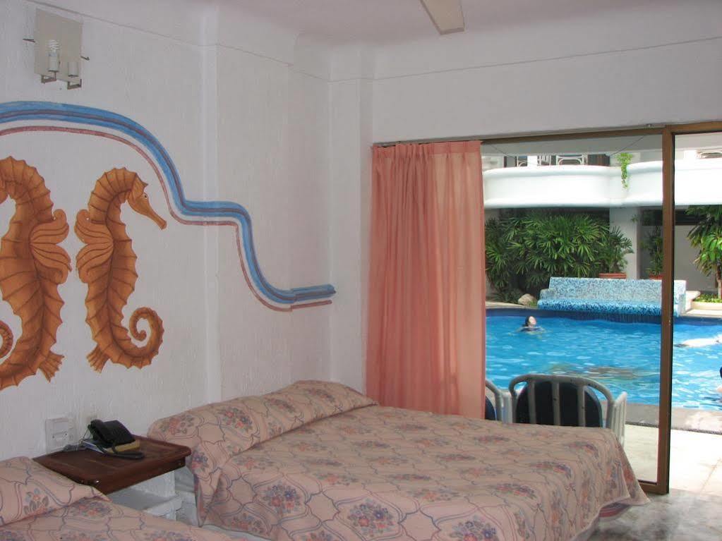 Hotel Y Suites Plaza Manzanillo Exterior foto